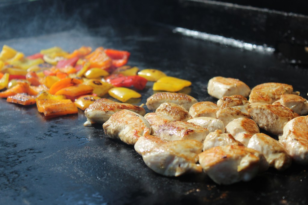 10 Steps To Throwing The Ultimate BBQ&nbsp;Party